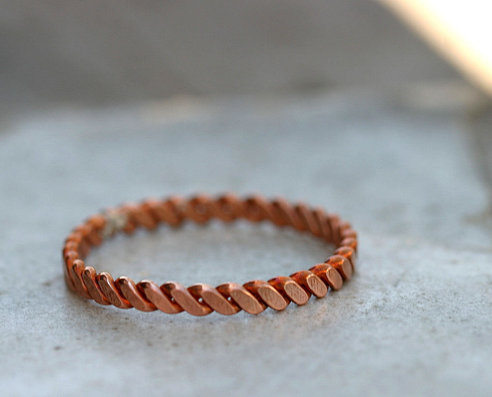 Hammered copper twisted wire ring (S0286)