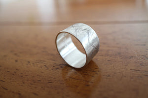 Rustic wide sterling silver wedding ring (S0662)