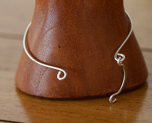 Sterling Silver Personalized Wire Bangle (S0602)