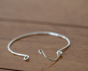 Sterling Silver Personalized Wire Bangle (S0602)