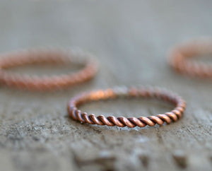 Twisted copper ring (S0326)