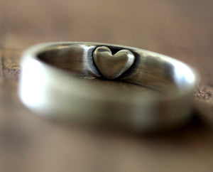 Secret heart womans ring (S0249)
